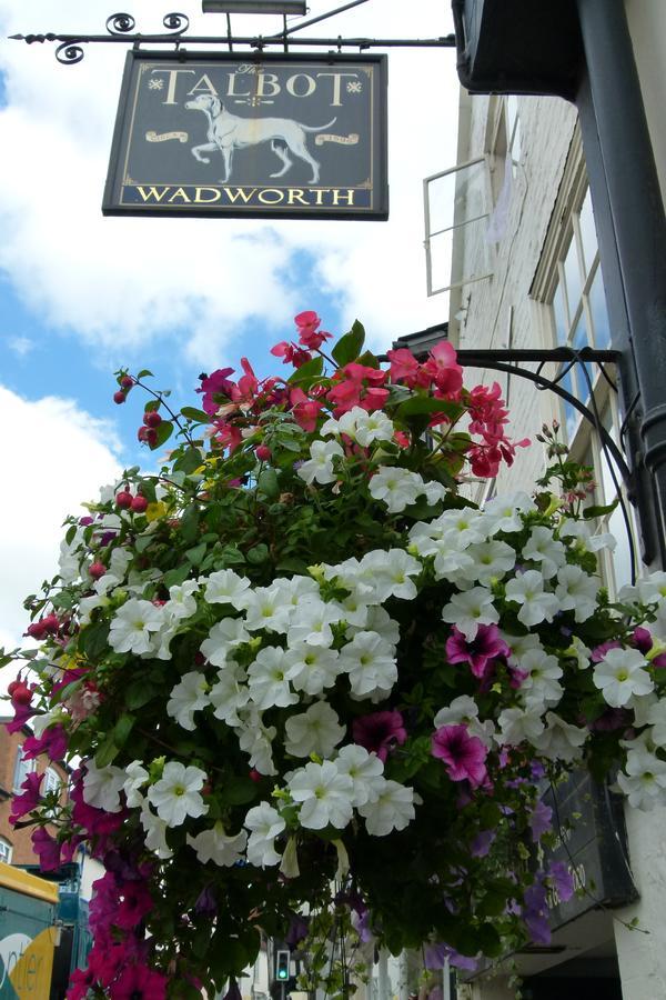The Talbot Hotel Ледбери Экстерьер фото